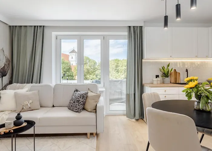 Prime Center Point 公寓