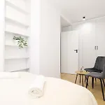 Prime Center Point شقة بوزنان