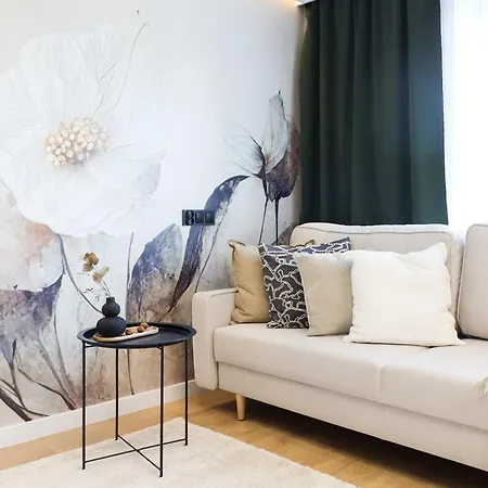 Prime Center Point Apartment *