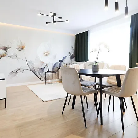 Apartment Prime Center Point